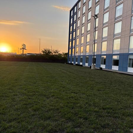 Delta Hotels By Marriott Indianapolis Airport المظهر الخارجي الصورة